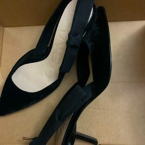 mango velvet high heels with bow